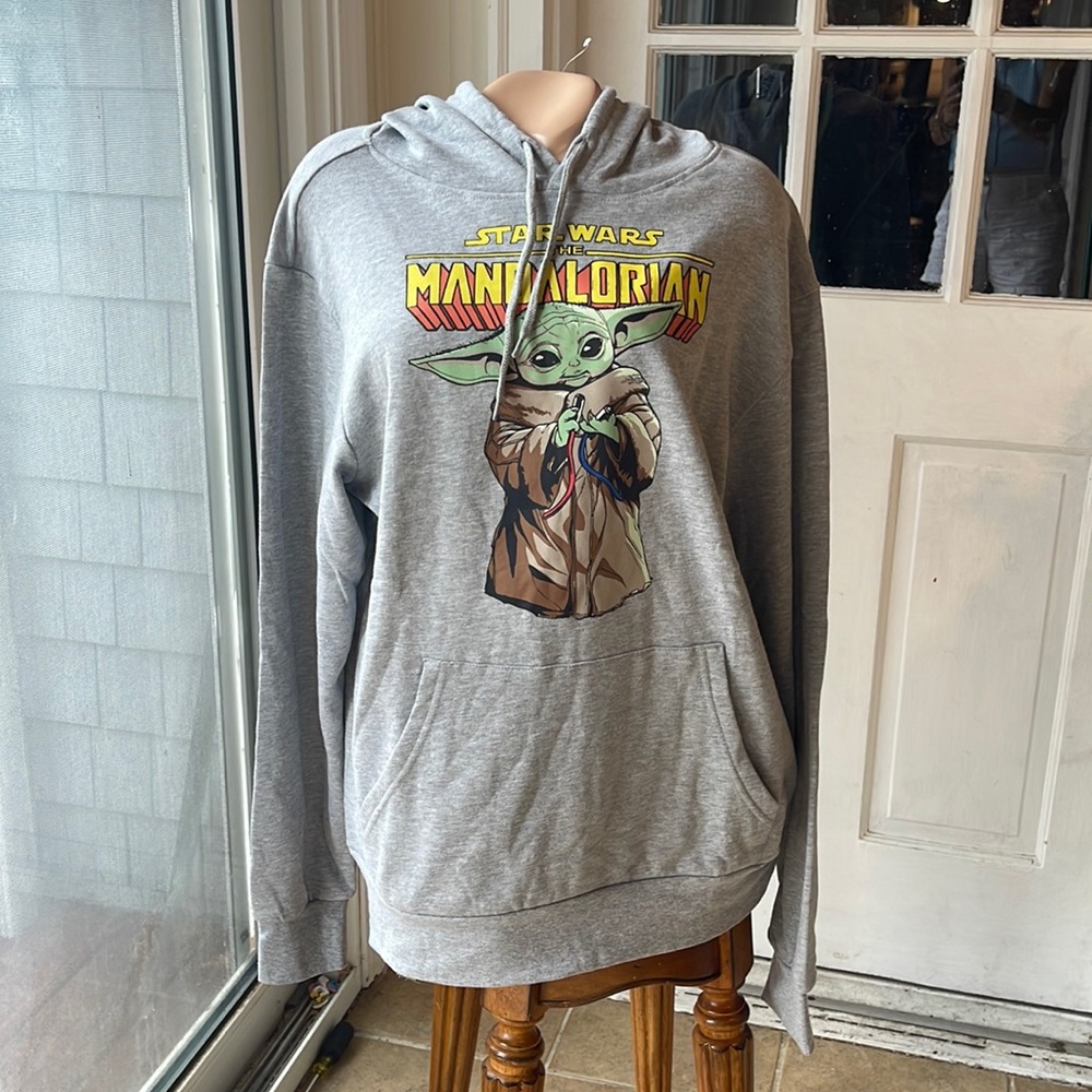 Star Wars Mandalorian Hooded Sweatshirt New With Tags/ Grogu/ Mens Med/Unisex